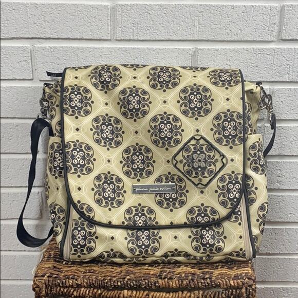 Petunia Pickle Bottom Tan & Black  Print Front Flap Diaper Bag - Picture 1 of 16